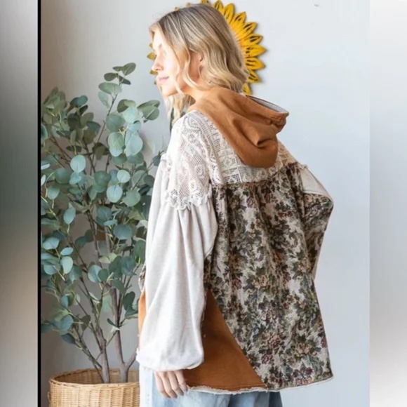 OLI & HALI Lace Yoke Long Sleeve  Zip Closure Hooded Jacket - Picture 2 of 5